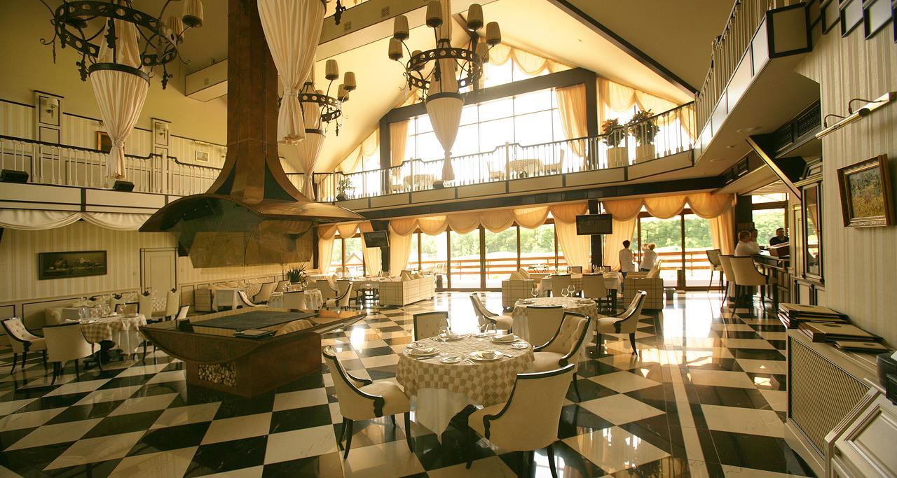 Superior Golf And Spa Resort Charkov Exteriér fotografie